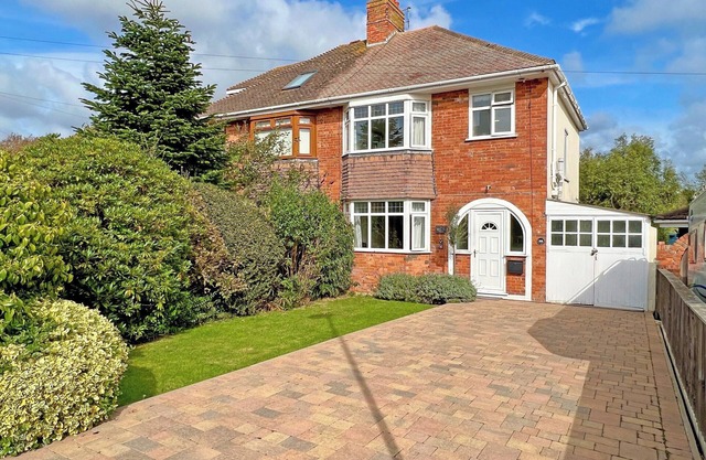 3 bedroom accommodation in Weymouth