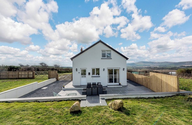 3 bedroom accommodation in Hebron, near Narberth