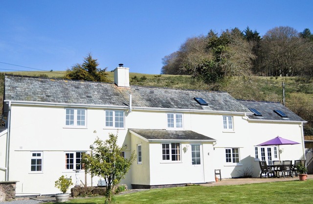 3 bedroom accommodation in Luxborough, Watchet