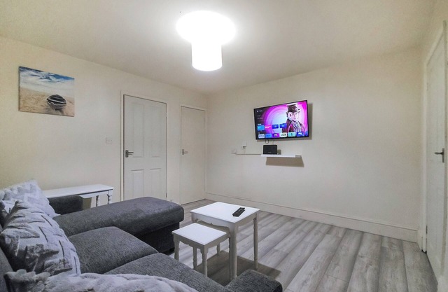 3 bedroom accommodation in Belper
