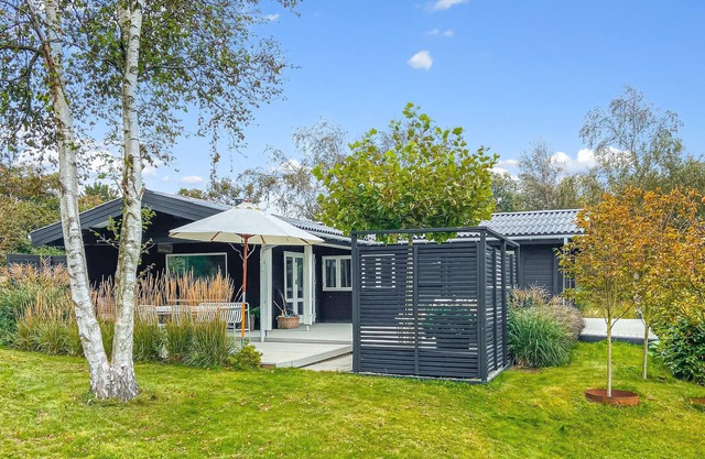 3 bedroom amazing home in Knebel