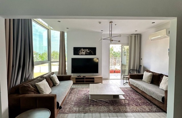 3-bedroom apartment in terrific Jeddah with WiFi, fitness room, AC