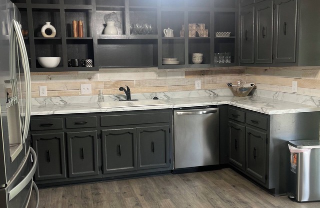 3-bedroom apartment in cool Cullman with AC, WiFi