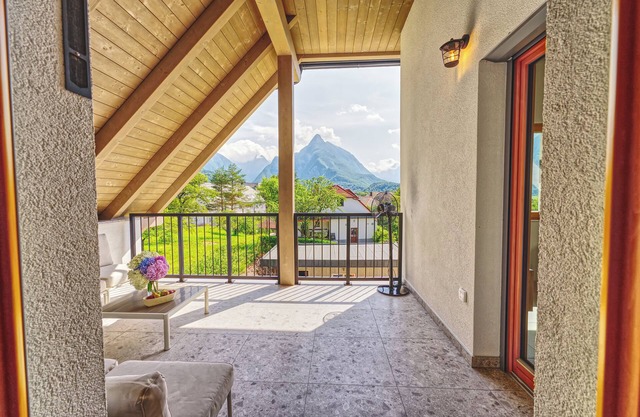 3-bedroom apartment with stunning moutain views and large terrace - House Elipsa