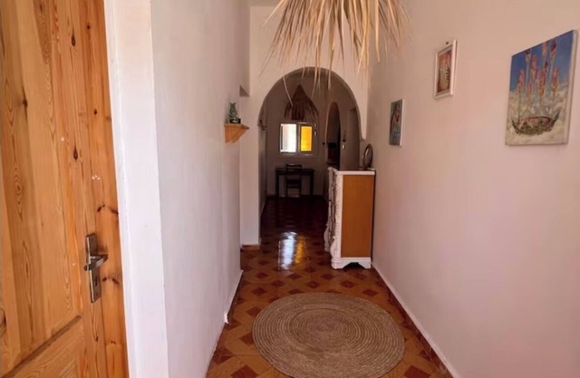 3 bedroom Boho apartment seconds to the beach