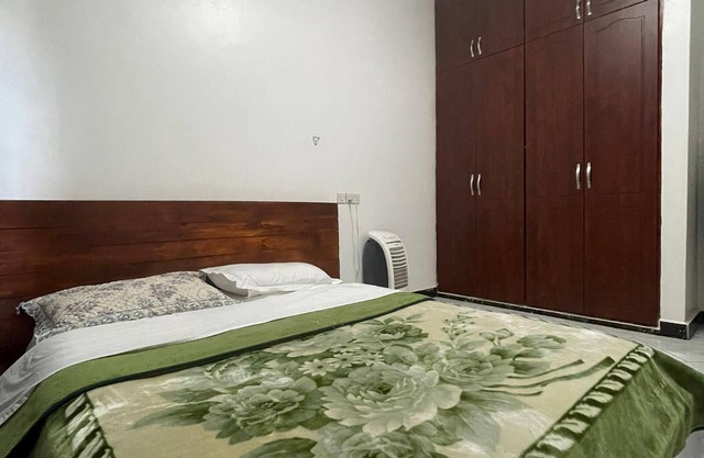 3-bedroom bungalow in fantastic Kampala with WiFi, AC
