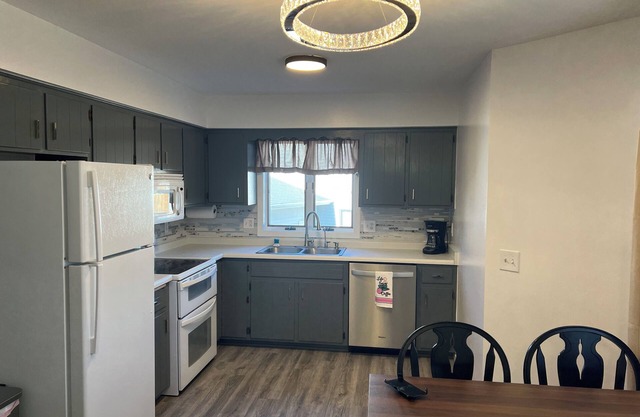 3-bedroom condo in charming West Bend with AC, WiFi. Enjoy your stay