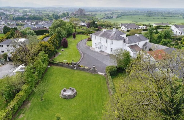 3 Bedroom Retreat - Sleeps 6 - Pet Friendly