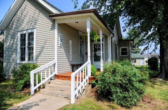 3-BR + Firepit, Coffee Bar & Grill