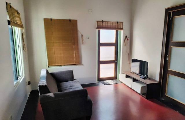 3 Cozy Apartment Units in Central Calcutta equipped with all modern amenities