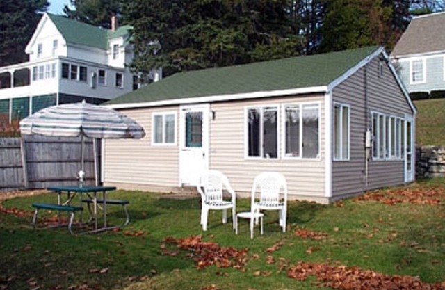 3 one-bedroom fully equipped cottages with free WIFI/weekly rental