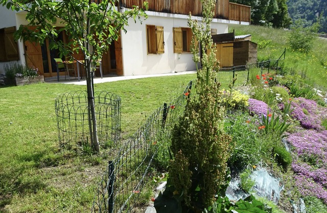 3 room apartment, 56 m2, 6/7 people - quiet, in a small residence