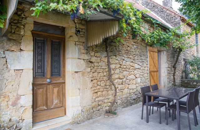 3-star-rated holiday home in the countryside, with renovated interior