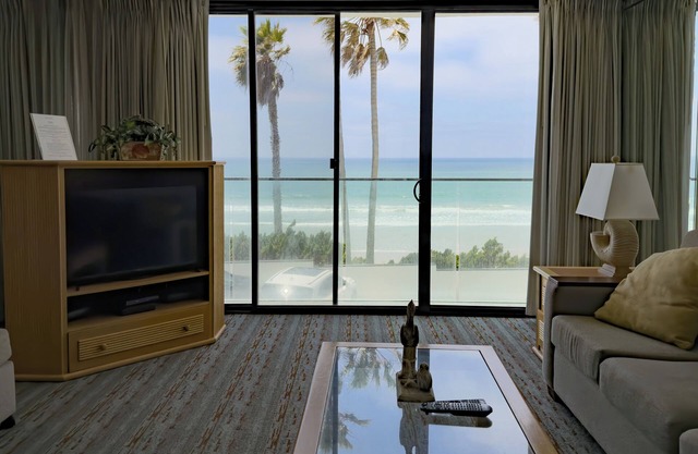 33% OFF PB True Oceanfront 2 Bed 2 Bath 11/7/2025 thru 11/14/2025