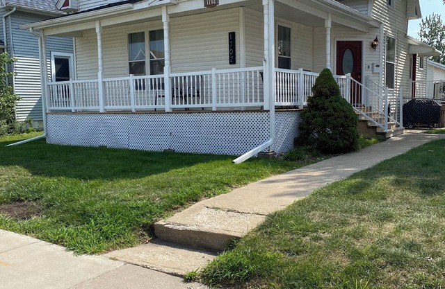4 Bed 2 Bath Czech Village Cedar Rapids