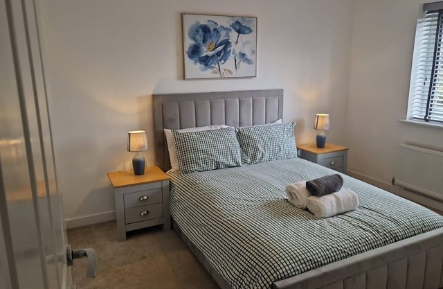 4-Bed Charming Pet-Friendly House w/Garden