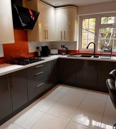 4 bed home close to The New Forest, Beaches, Shops and Pubs