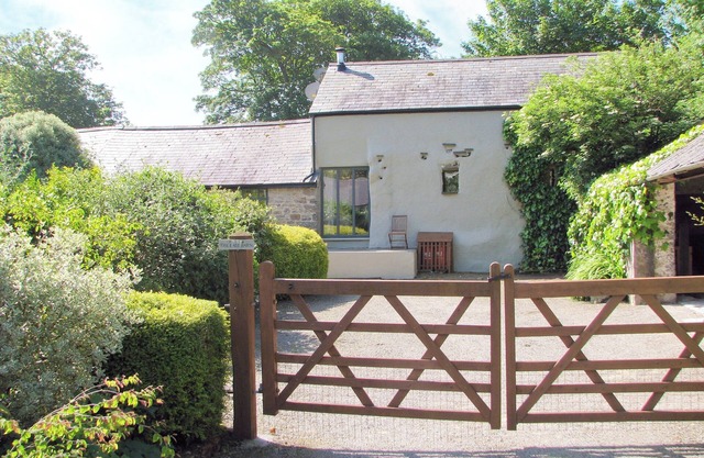 4 bedroom accommodation in Valast Hill, near Stackpole