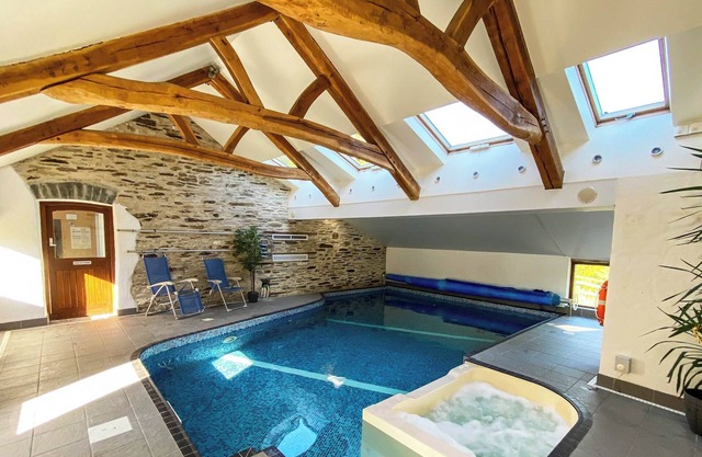 4 bedroom accommodation in Llanglydwen, near Narberth