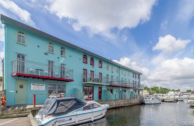 4 bedroom accommodation in Wroxham