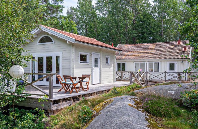 4 Bedroom Cozy Home In Lysekil