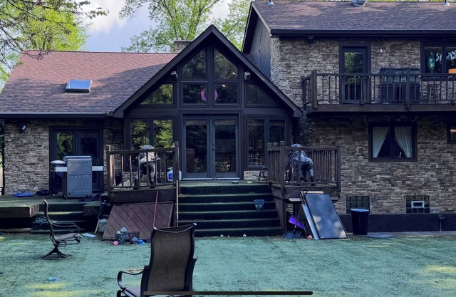 4-bedroom house in fabulous Oakmont, 2 blocks away from Oakmont County Club.
