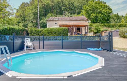 4 Bedroom Lovely Home In Douzillac
