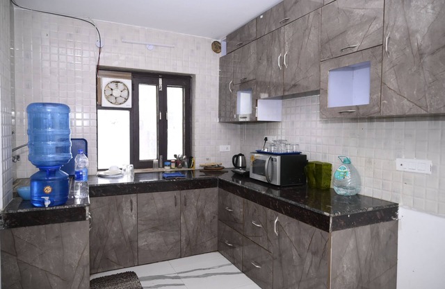4-bedroom villa in welcoming Lucknow with AC, WiFi. Enjoyable stay guaranteed