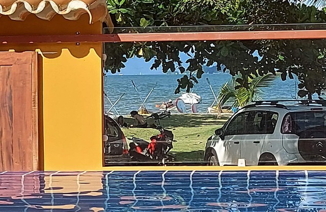 4 en-suites,pool, BBQ, beach front, 14 people, 1.3km from old center