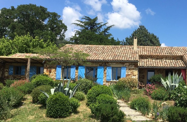 4 star home KINTANA, heated child-safe pool, near Uzès