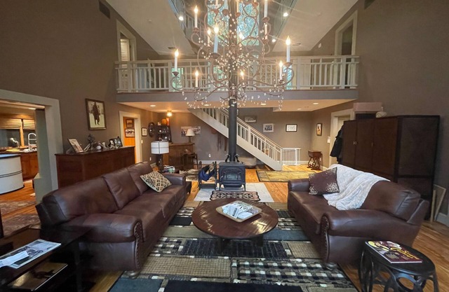 42 Acres of Serenity & Nature Just15 Miles To Annapolis
