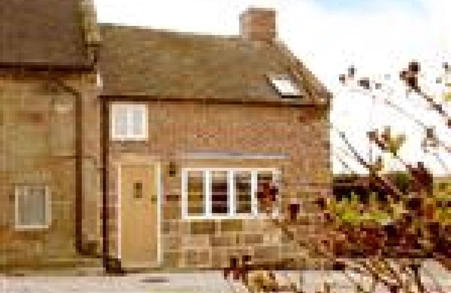 5* award winning cottage in Ellastone, Ashbourne, near to Alton Towers