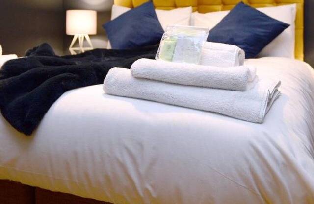 5 Bed House - Big Discount Long Stays!