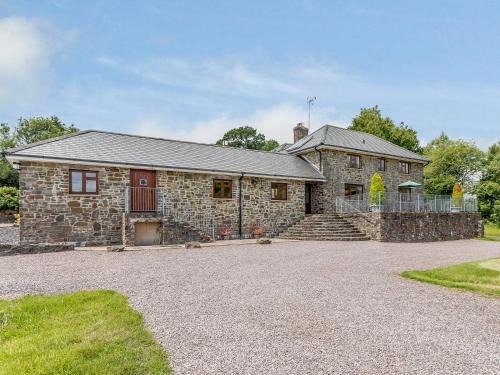 5 Bed in Bampton GRACI