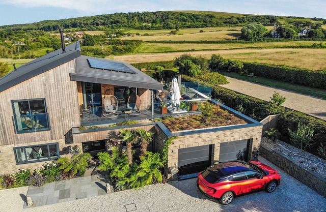 5 bedroom accommodation in Totland