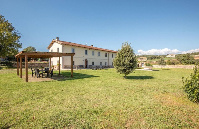5 bedroom amazing home in Paganico GR