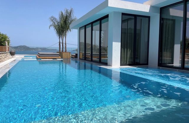 5-Bedroom Superior Villa, Sea view & Swimming pool