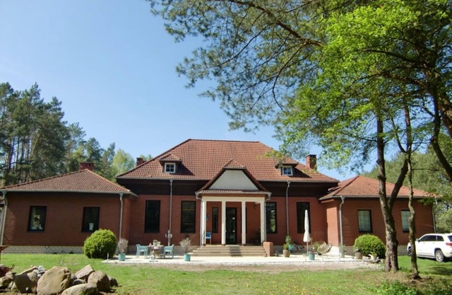 500 sqm villa on 8,000 sqm of land, 2000 m from the beach