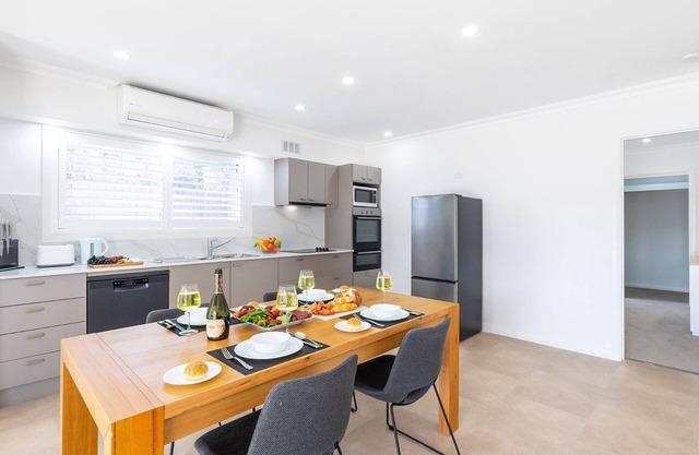 50a Ocean Ave - air con, wi-fi 1 bedroom apartment