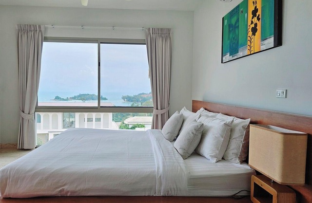 5BR Sea View Private Pool Villa Short Walk to Choeng Mon Beach