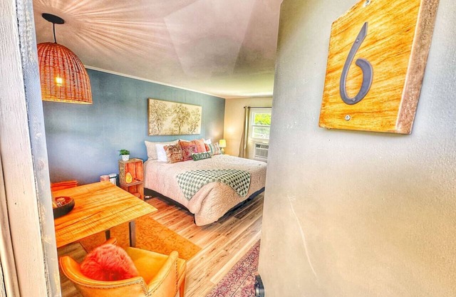 6 Bam Boo Cozy escape in the heart of Vermont