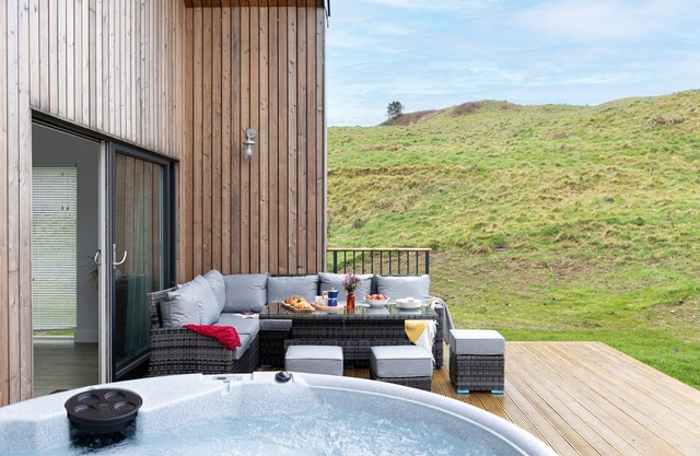 7 The Vista, Willingcott Nr Woolacombe - Hot tub/Pet friendly/On-site pool/EV Charger/Ecohome