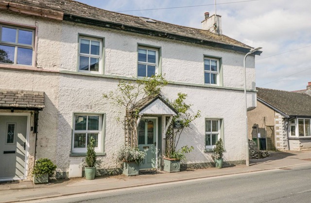 75 STATION ROAD, pet friendly, with open fire in Cark In Cartmel