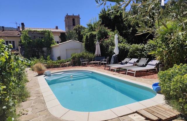 75m² village house in the heart of Provence