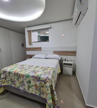 8-Flat confortável lugar nobre