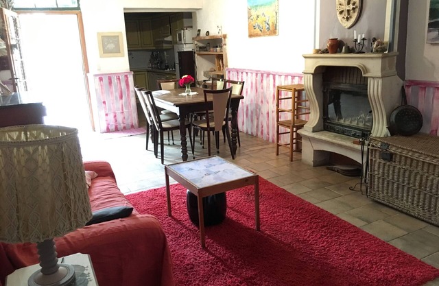 9-person country house with small spa