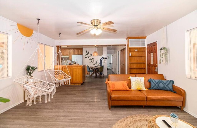 9min to Univ of Redlands Spacious Boho Home 5min to Downtown DISCOUNTS