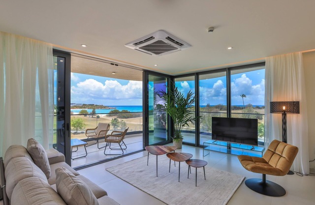 A-202 Modern 1 bedroom apartment in beautiful beachfront residence
