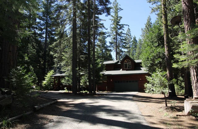 A Beautiful, Dog Friendly, Mountain Getaway perfect for multiple families