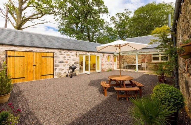 A BEAUTIFUL HOLIDAY LODGE IN PERTHSHIRE, SCOTLAND -SLEEPS 6